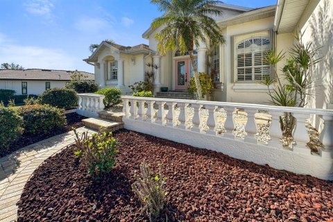 House in Placida, Florida 3 bedrooms, 234.76 sq.m. № 1555265 - photo 6