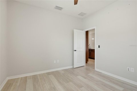 House in Wesley Chapel, Florida 4 bedrooms, 244.98 sq.m. № 2220179 - photo 26