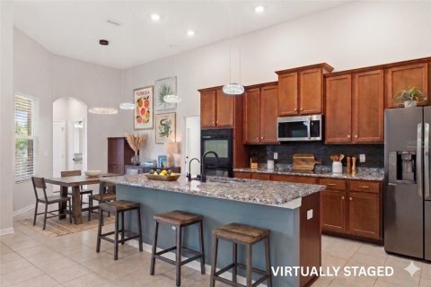 House in Wesley Chapel, Florida 4 bedrooms, 244.98 sq.m. № 2220179 - photo 5