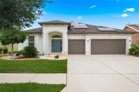House in Wesley Chapel, Florida 4 bedrooms, 244.98 sq.m. № 2220179