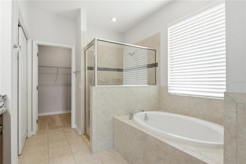 House in Wesley Chapel, Florida 4 bedrooms, 244.98 sq.m. № 2220179 - photo 22