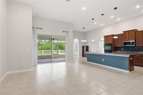 House in Wesley Chapel, Florida 4 bedrooms, 244.98 sq.m. № 2220179 - photo 16