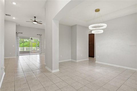 House in Wesley Chapel, Florida 4 bedrooms, 244.98 sq.m. № 2220179 - photo 30