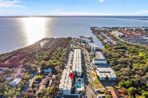 Condo in Cape Canaveral, Florida, 1 bedroom № 2145038 - photo 5