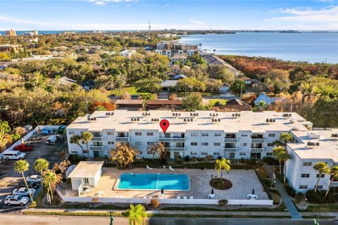 Condo in Cape Canaveral, Florida, 1 bedroom № 2145038