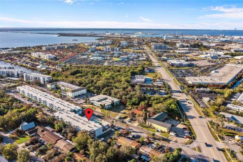 Condo in Cape Canaveral, Florida, 1 bedroom № 2145038 - photo 22