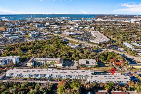 Condo in Cape Canaveral, Florida, 1 bedroom № 2145038 - photo 20
