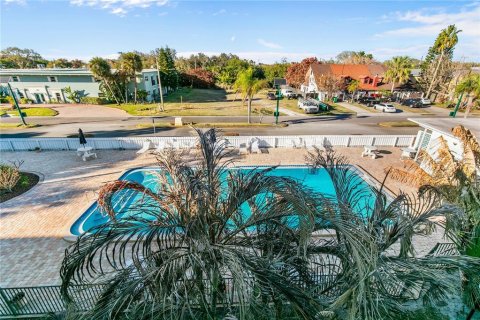 Condo in Cape Canaveral, Florida, 1 bedroom № 2145038 - photo 11