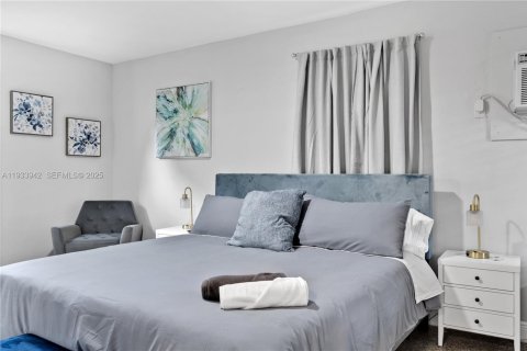 Снять в аренду виллу или дом в Майами, Флорида 263.01м2, № 1992212 - фото 5