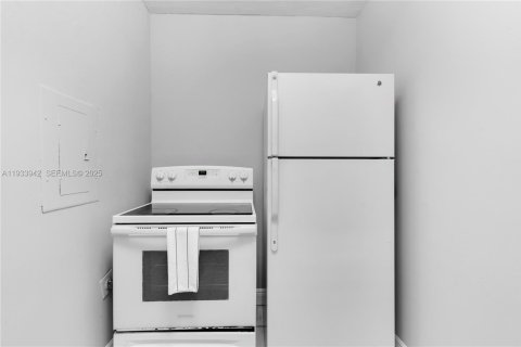 Снять в аренду виллу или дом в Майами, Флорида 263.01м2, № 1992212 - фото 13