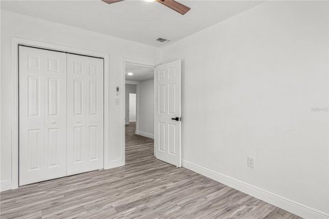 Casa en venta en Orlando, Florida, 4 dormitorios, 147.9 m2 № 1913832 - foto 19