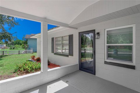Casa en venta en Orlando, Florida, 4 dormitorios, 147.9 m2 № 1913832 - foto 6