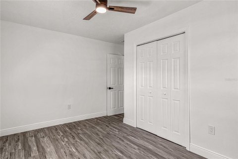 Casa en venta en Orlando, Florida, 4 dormitorios, 147.9 m2 № 1913832 - foto 17