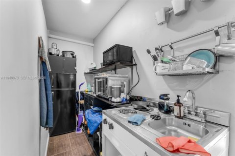 Villa ou maison à vendre à Miami, Floride: 3 chambres, 210.7 m2 № 2004692 - photo 23