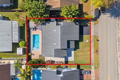 Villa ou maison à vendre à Miami, Floride: 3 chambres, 210.7 m2 № 2004692 - photo 29