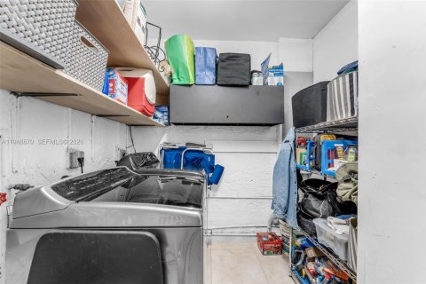 Villa ou maison à vendre à Miami, Floride: 3 chambres, 210.7 m2 № 2004692 - photo 26