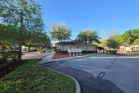 Propiedad comercial en alquiler en Wesley Chapel, Florida, 139.35 m2 № 2145595 - foto 8