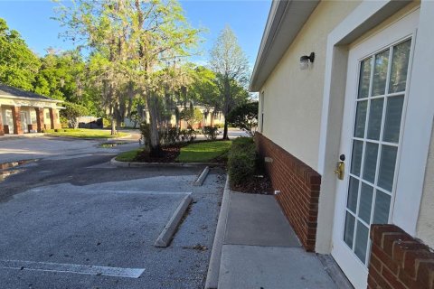 Propiedad comercial en alquiler en Wesley Chapel, Florida, 139.35 m2 № 2145595 - foto 15