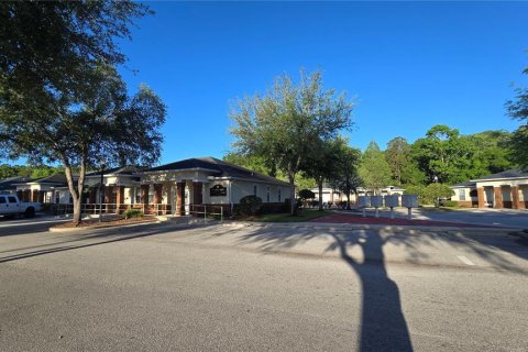 Propiedad comercial en alquiler en Wesley Chapel, Florida, 139.35 m2 № 2145595 - foto 6