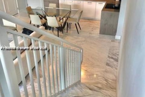 Copropriété à vendre à Sunny Isles Beach, Floride: 2 chambres, 122.07 m2 № 2035234 - photo 14