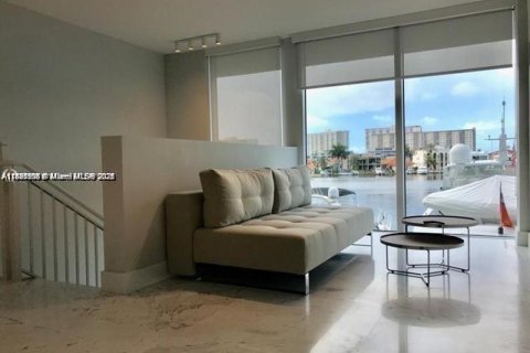 Copropriété à vendre à Sunny Isles Beach, Floride: 2 chambres, 122.07 m2 № 2035234 - photo 18