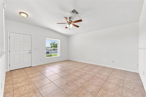 Casa en venta en Dade City, Florida, 3 dormitorios, 124.95 m2 № 2347857 - foto 3