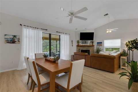 Villa ou maison à vendre à Sarasota, Floride: 3 chambres, 163.42 m2 № 2350365 - photo 9