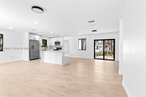 Casa en alquiler en Davie, Florida, 3 dormitorios, 204.01 m2 № 2153674 - foto 8