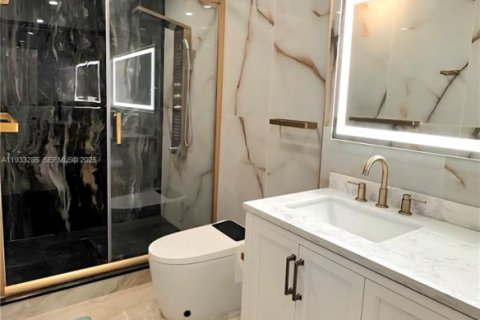 Townhouse in Hollywood, Florida 2 bedrooms, 136.57 sq.m. № 1991185 - photo 14