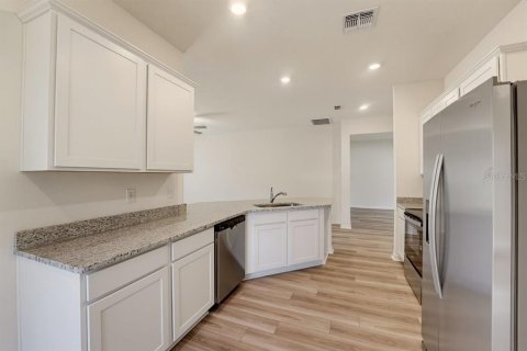 Casa en venta en Deltona, Florida, 3 dormitorios, 143.07 m2 № 2419322 - foto 12