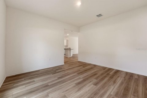 Casa en venta en Deltona, Florida, 3 dormitorios, 143.07 m2 № 2419322 - foto 14