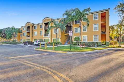 Condo in Miramar, Florida, 2 bedrooms  № 1941056 - photo 14