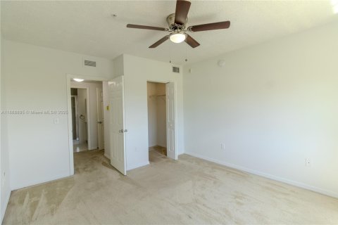 Condo in Miramar, Florida, 2 bedrooms  № 1941056 - photo 8
