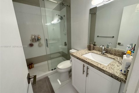 Снять в аренду виллу или дом в Майами-Лейкс, Флорида 3 спальни, 134.24м2, № 2019977 - фото 29