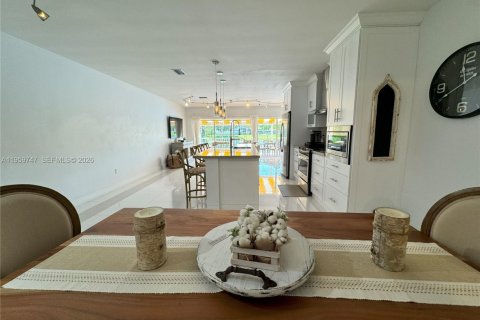 Снять в аренду виллу или дом в Майами-Лейкс, Флорида 3 спальни, 134.24м2, № 2019977 - фото 30