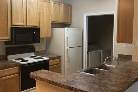 Condo in Tampa, Florida, 2 bedrooms  № 2383424 - photo 7
