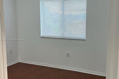 Apartamento en alquiler en Homestead, Florida, 2 dormitorios, 75.72 m2 № 1964477 - foto 18