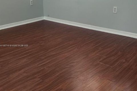 Appartement à louer à Homestead, Floride: 2 chambres, 75.72 m2 № 1964477 - photo 8