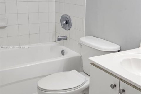 Appartement à louer à Homestead, Floride: 2 chambres, 75.72 m2 № 1964477 - photo 10