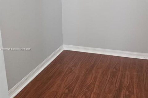 Appartement à louer à Homestead, Floride: 2 chambres, 75.72 m2 № 1964477 - photo 11