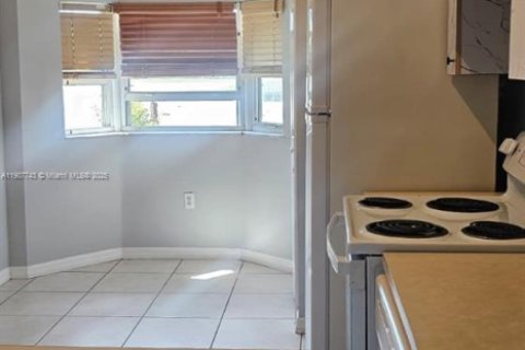 Appartement à louer à Homestead, Floride: 2 chambres, 75.72 m2 № 1964477 - photo 4