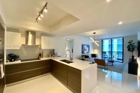 Condominio en alquiler en Coral Gables, Florida, 1 dormitorio, 63.27 m2 № 2076599 - foto 13