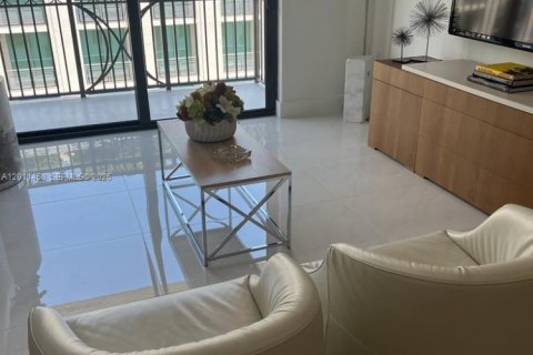 Condominio en alquiler en Coral Gables, Florida, 1 dormitorio, 63.27 m2 № 2076599 - foto 11