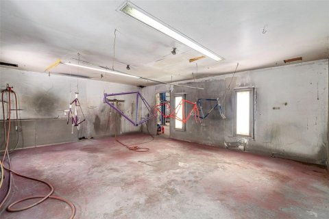 Commercial property in Holly Hill, Florida 348.38 sq.m. № 1793646 - photo 26