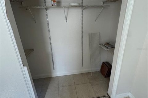 Villa ou maison à vendre à Kissimmee, Floride: 4 chambres, 126.35 m2 № 2306837 - photo 11
