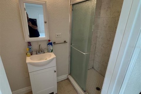 Villa ou maison à vendre à Kissimmee, Floride: 4 chambres, 126.35 m2 № 2306837 - photo 12