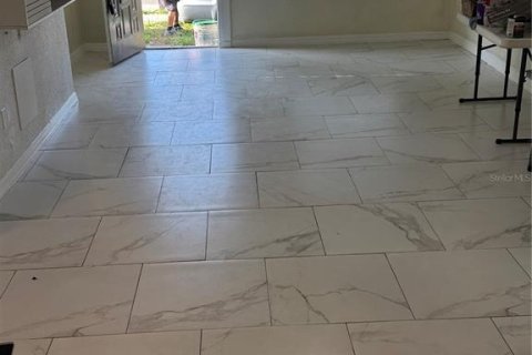 Villa ou maison à vendre à Kissimmee, Floride: 4 chambres, 126.35 m2 № 2306837 - photo 5