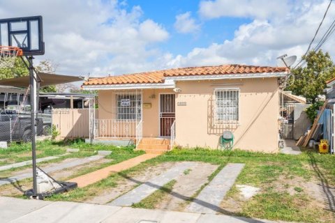 Casa en venta en Miami, Florida, 2 dormitorios, 132.29 m2 № 1868260 - foto 3