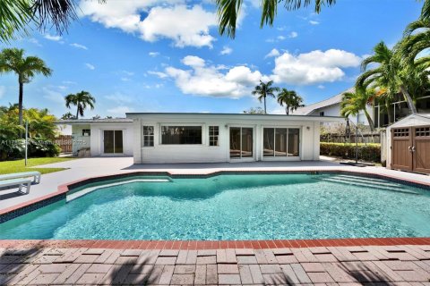 House in Key Biscayne, Florida 4 bedrooms, 202.25 sq.m. № 1862195 - photo 7