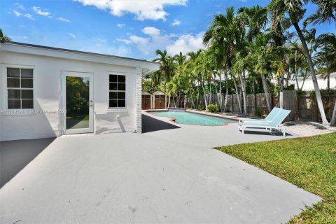 House in Key Biscayne, Florida 4 bedrooms, 202.25 sq.m. № 1862195 - photo 6